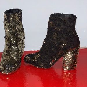 Steve Madden gold sequin boots